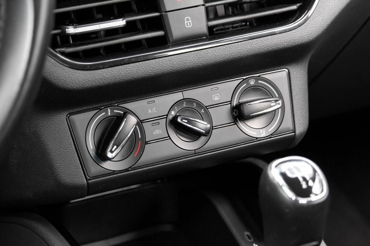 skoda-kamiq-2023-gasolina-999cc