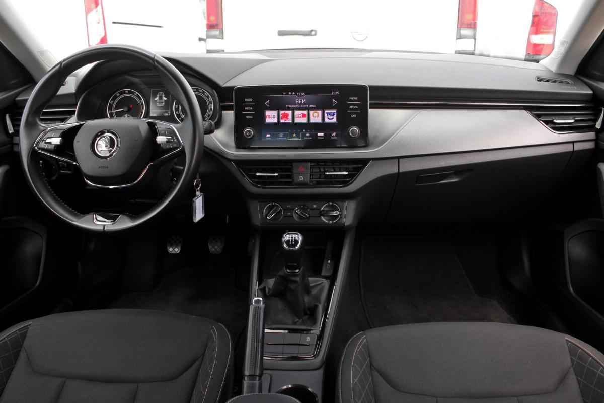 skoda-kamiq-2023-gasolina-999cc