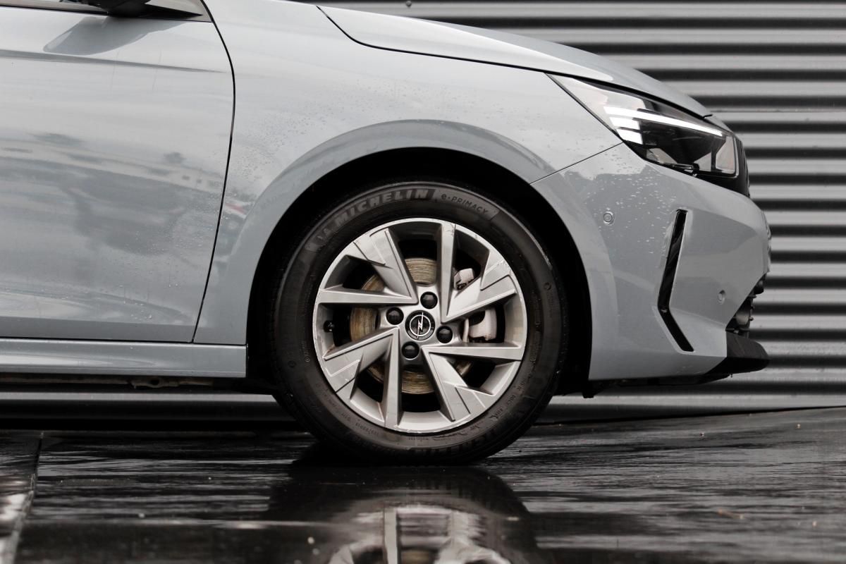 opel-corsa-2025-gasolina-1199cc