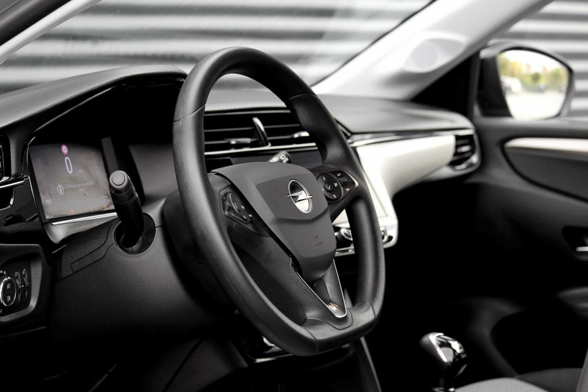opel-corsa-2025-gasolina-1199cc