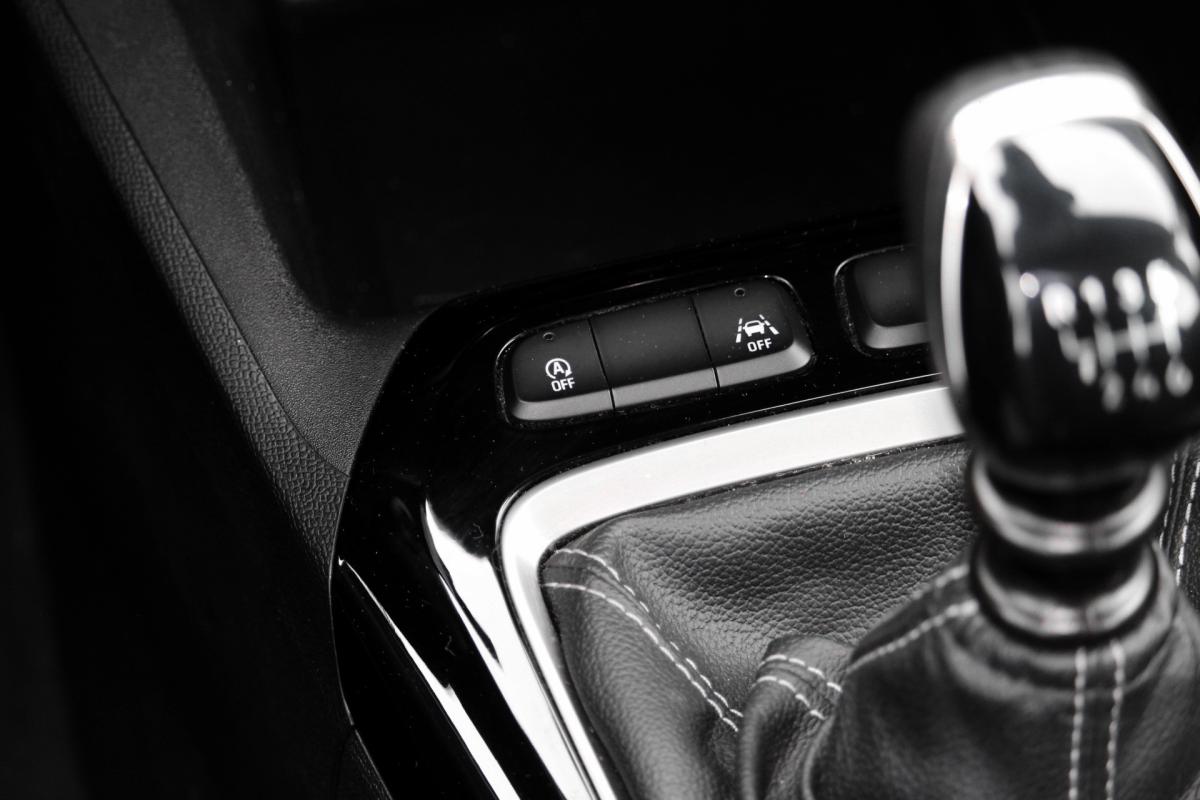opel-corsa-2025-gasolina-1199cc