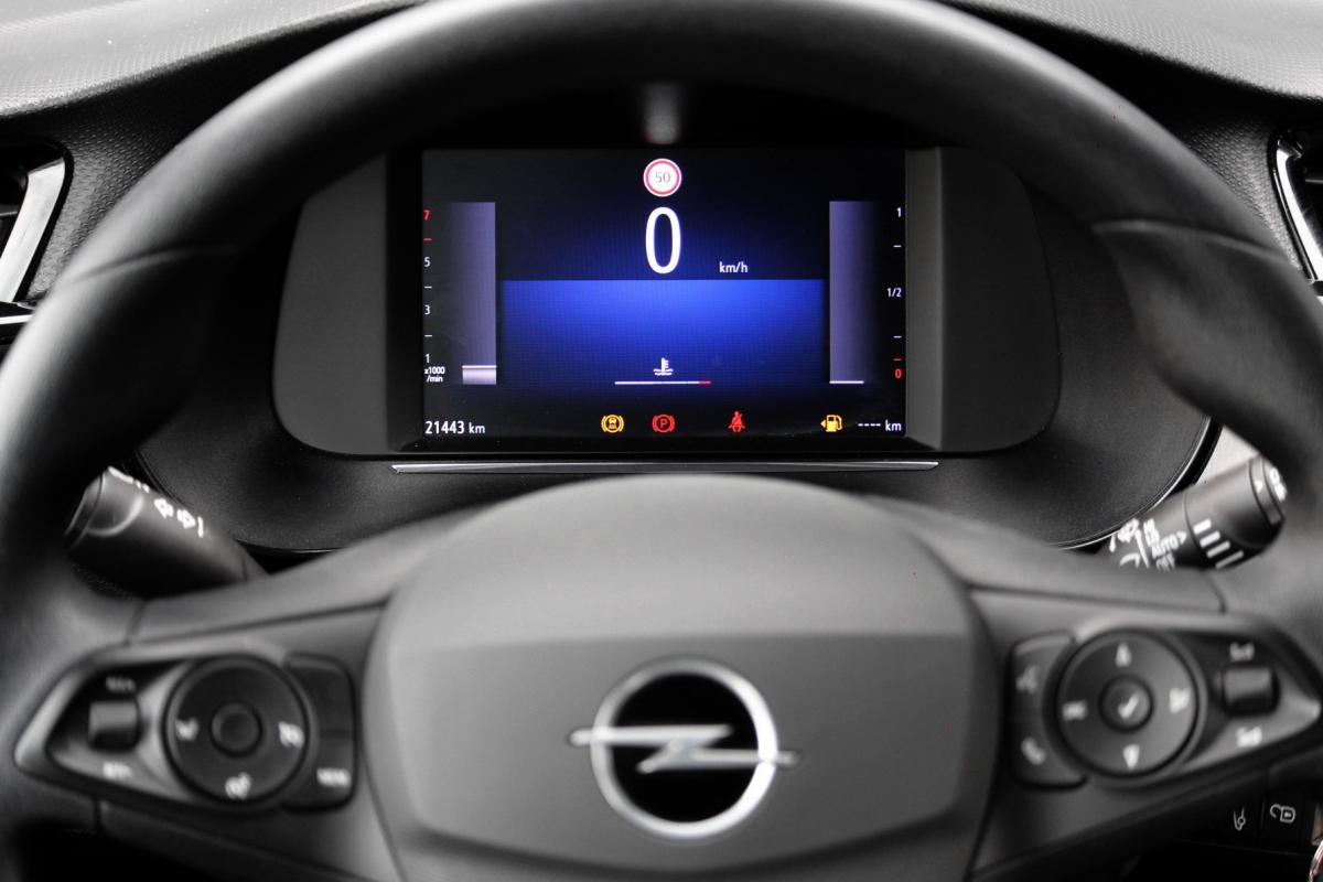 opel-corsa-2025-gasolina-1199cc