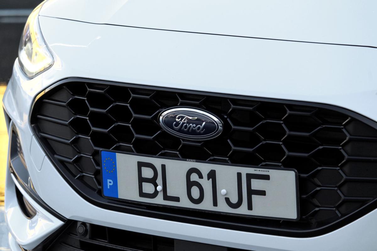 ford-focus-2024-gasolina-998cc