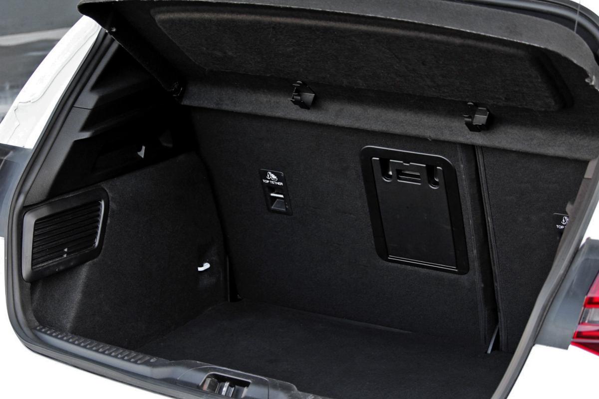 ford-focus-2024-gasolina-998cc