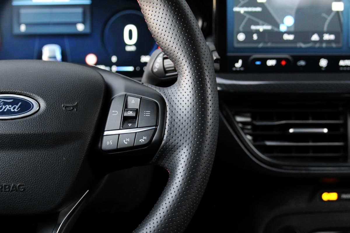 ford-focus-2024-gasolina-998cc