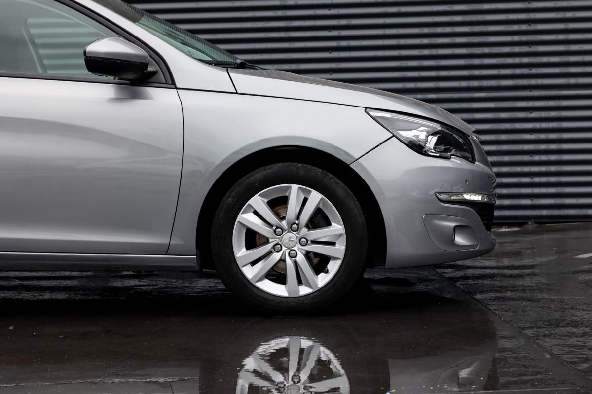 peugeot-308-sw-2015-diesel-1560cc