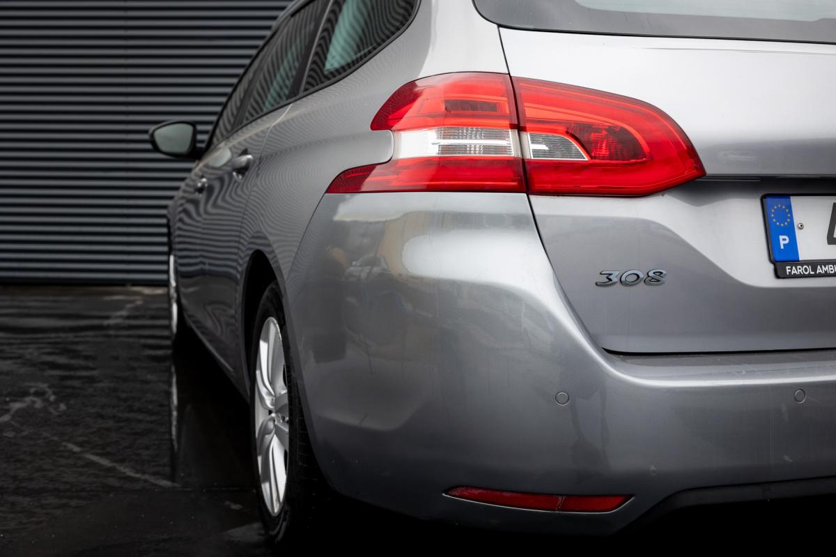 peugeot-308-sw-2015-diesel-1560cc
