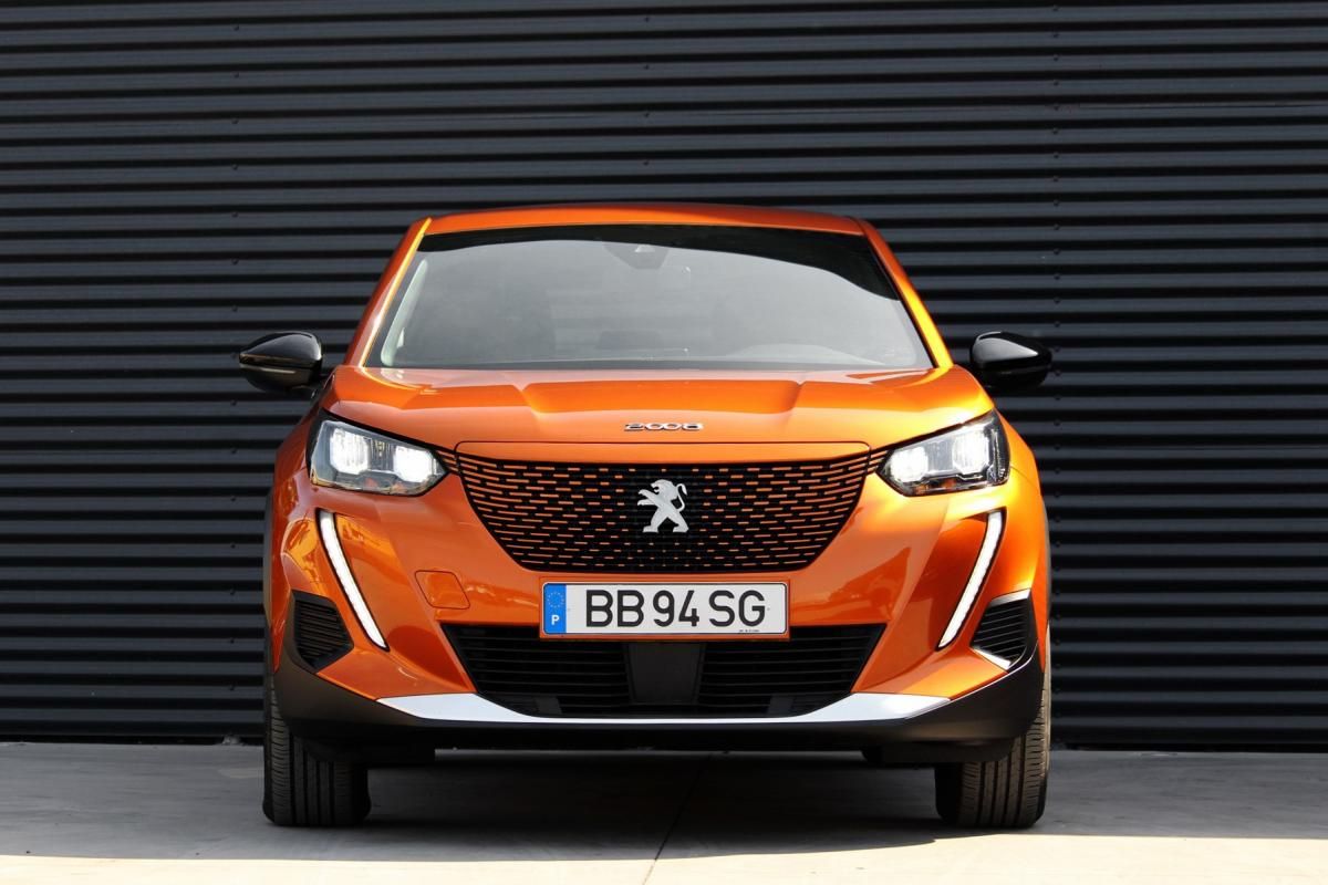 peugeot-2008-2023-eletrico-0cc