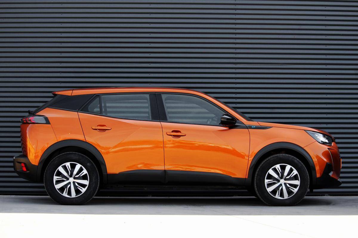 peugeot-2008-2023-eletrico-0cc