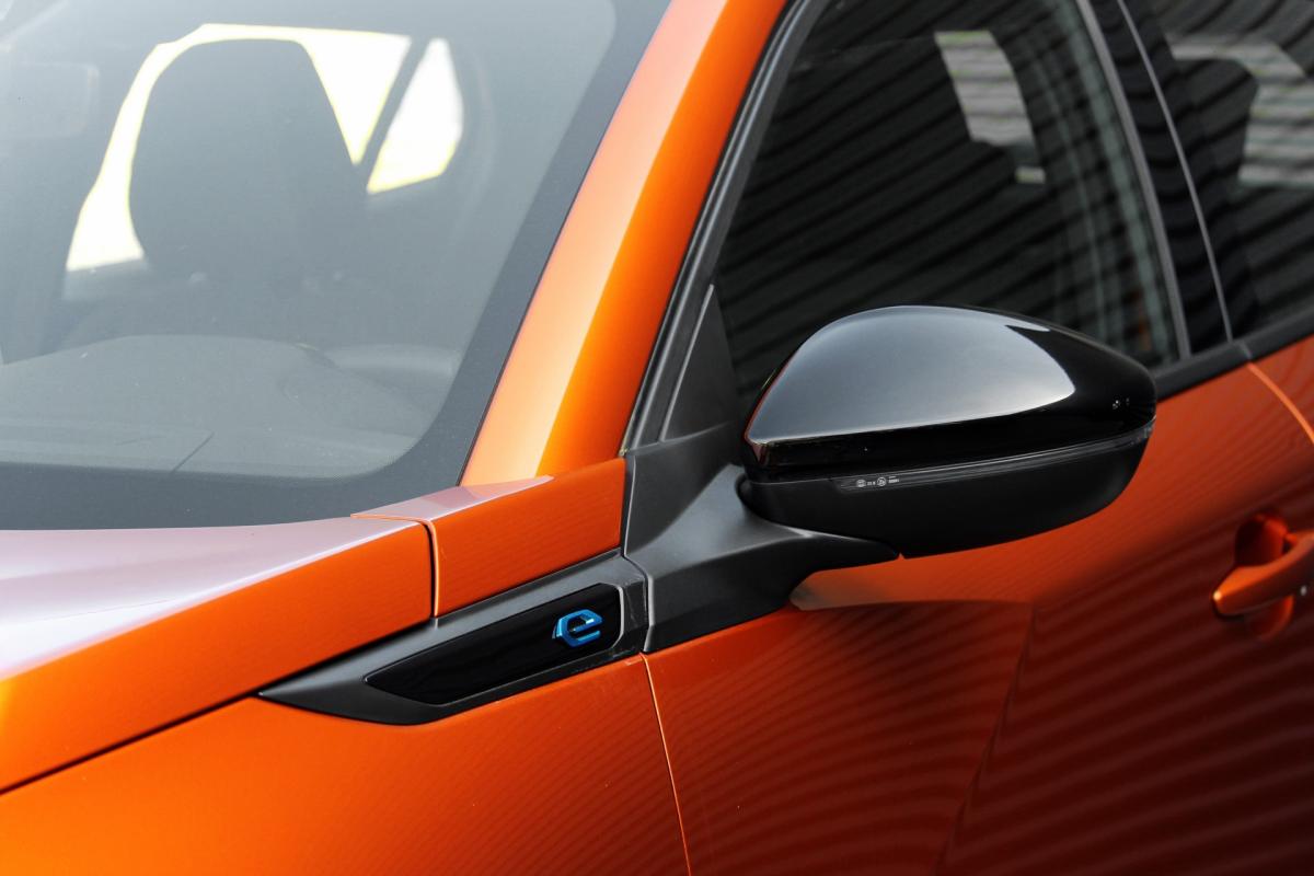 peugeot-2008-2023-eletrico-0cc
