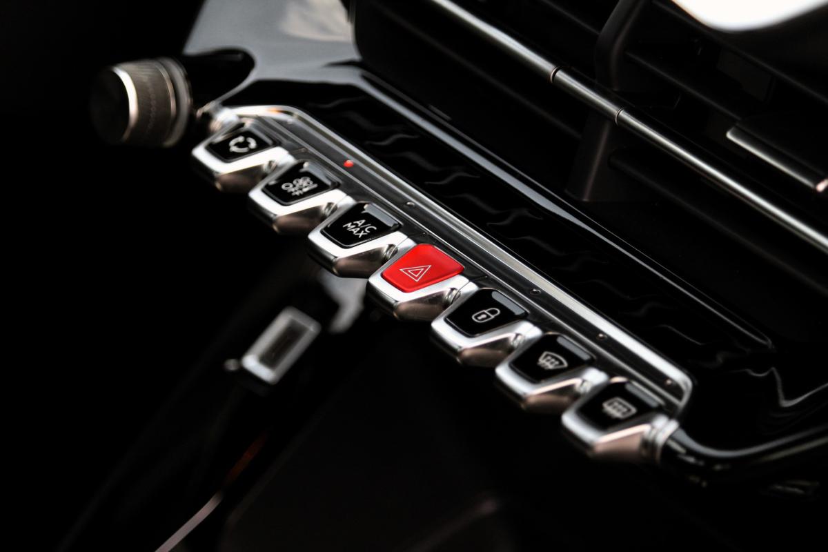 peugeot-2008-2023-eletrico-0cc