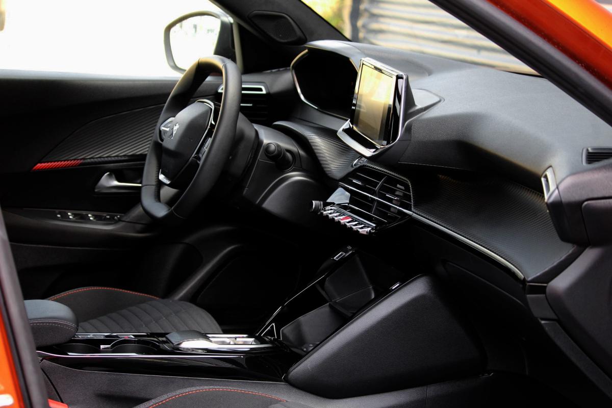 peugeot-2008-2023-eletrico-0cc