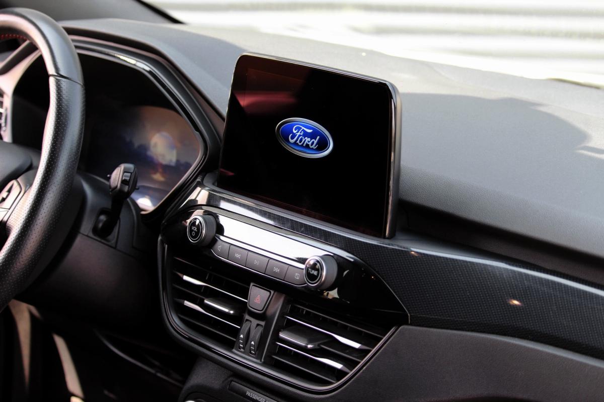 ford-kuga-2022-hibrido-a-gasolina-2488cc