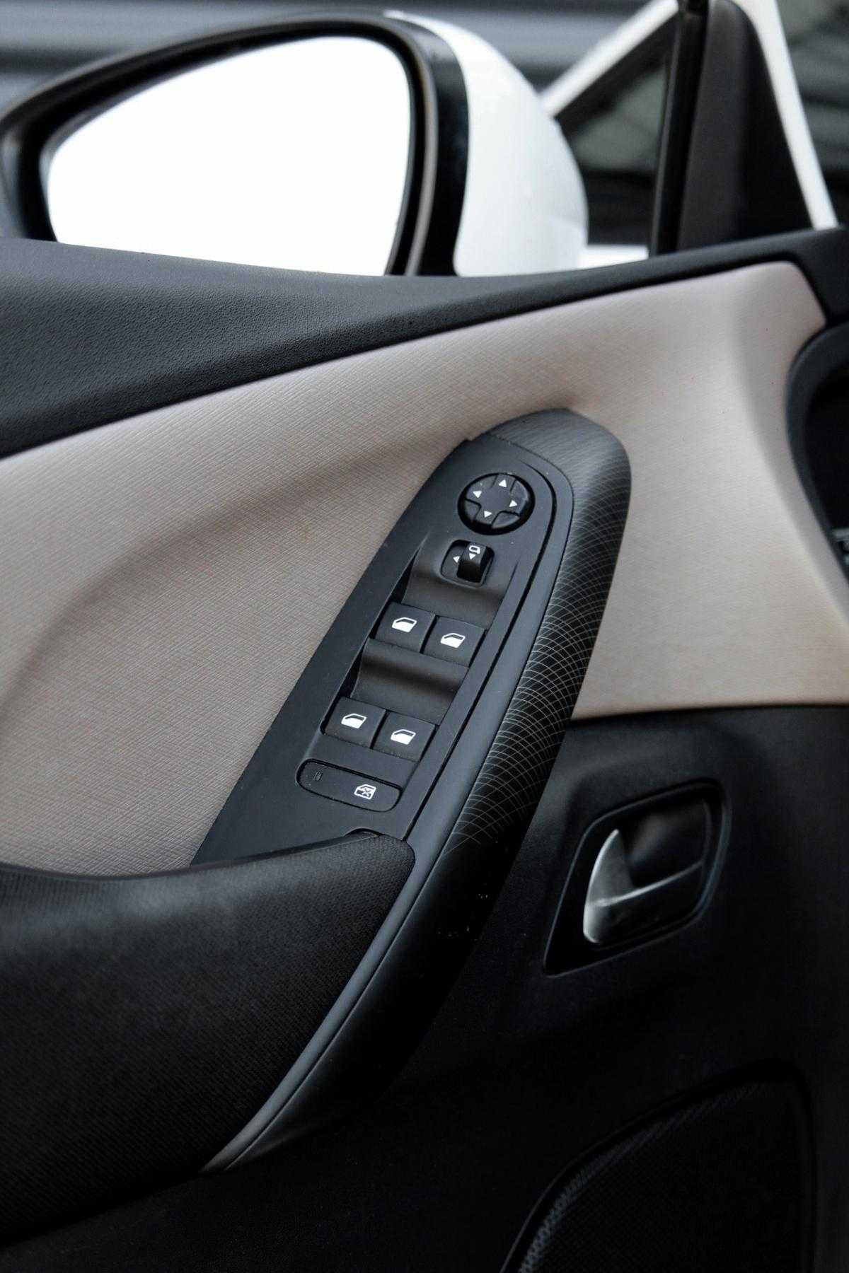 citroen-c4-picasso-2015-diesel-1560cc