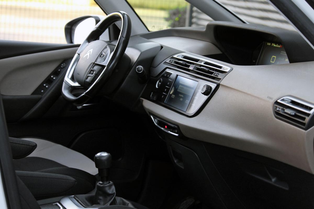 citroen-c4-picasso-2015-diesel-1560cc