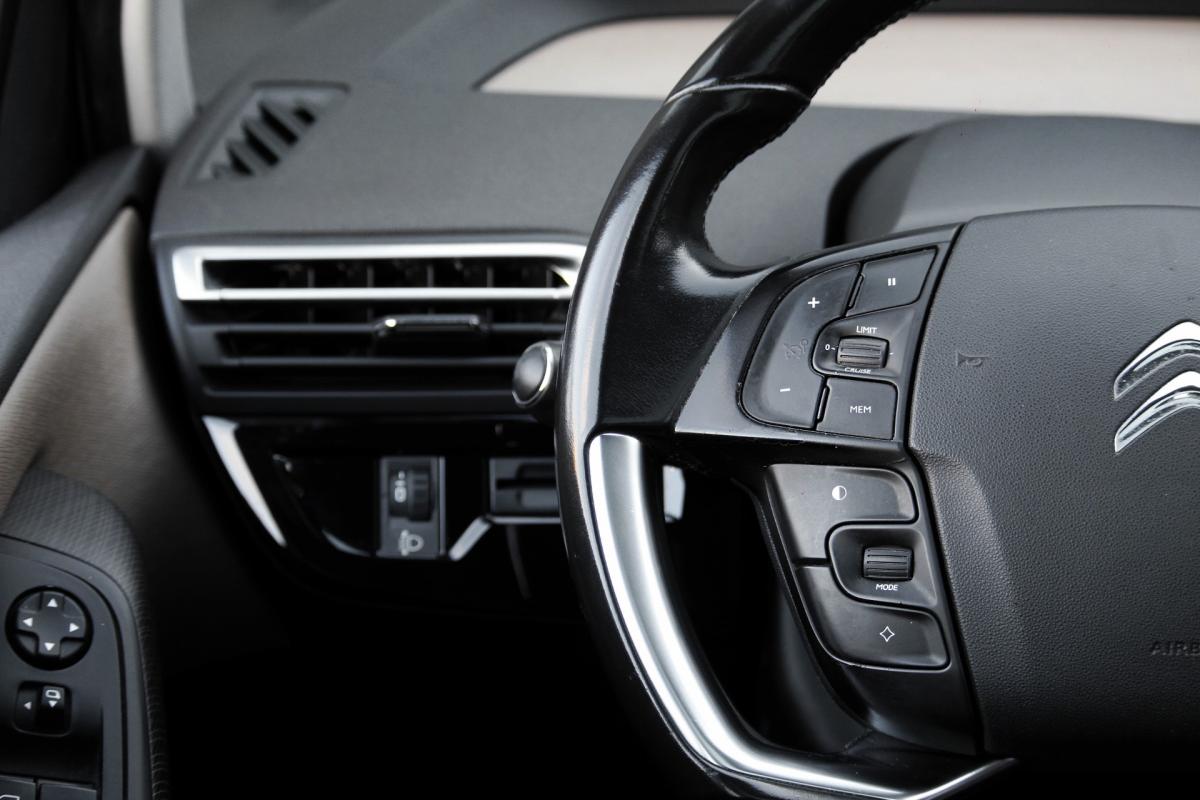 citroen-c4-picasso-2015-diesel-1560cc