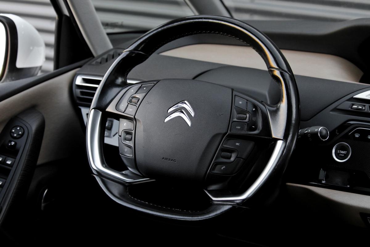 citroen-c4-picasso-2015-diesel-1560cc