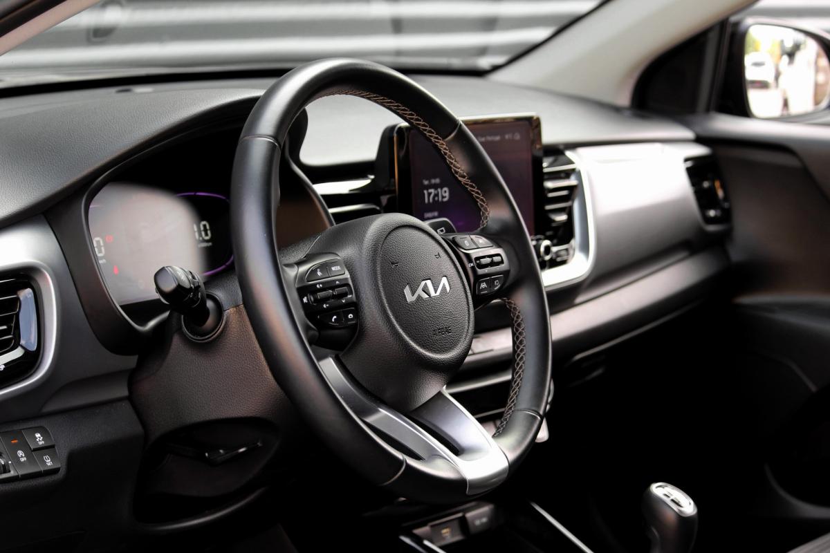 kia-stonic-2025-gasolina-998cc