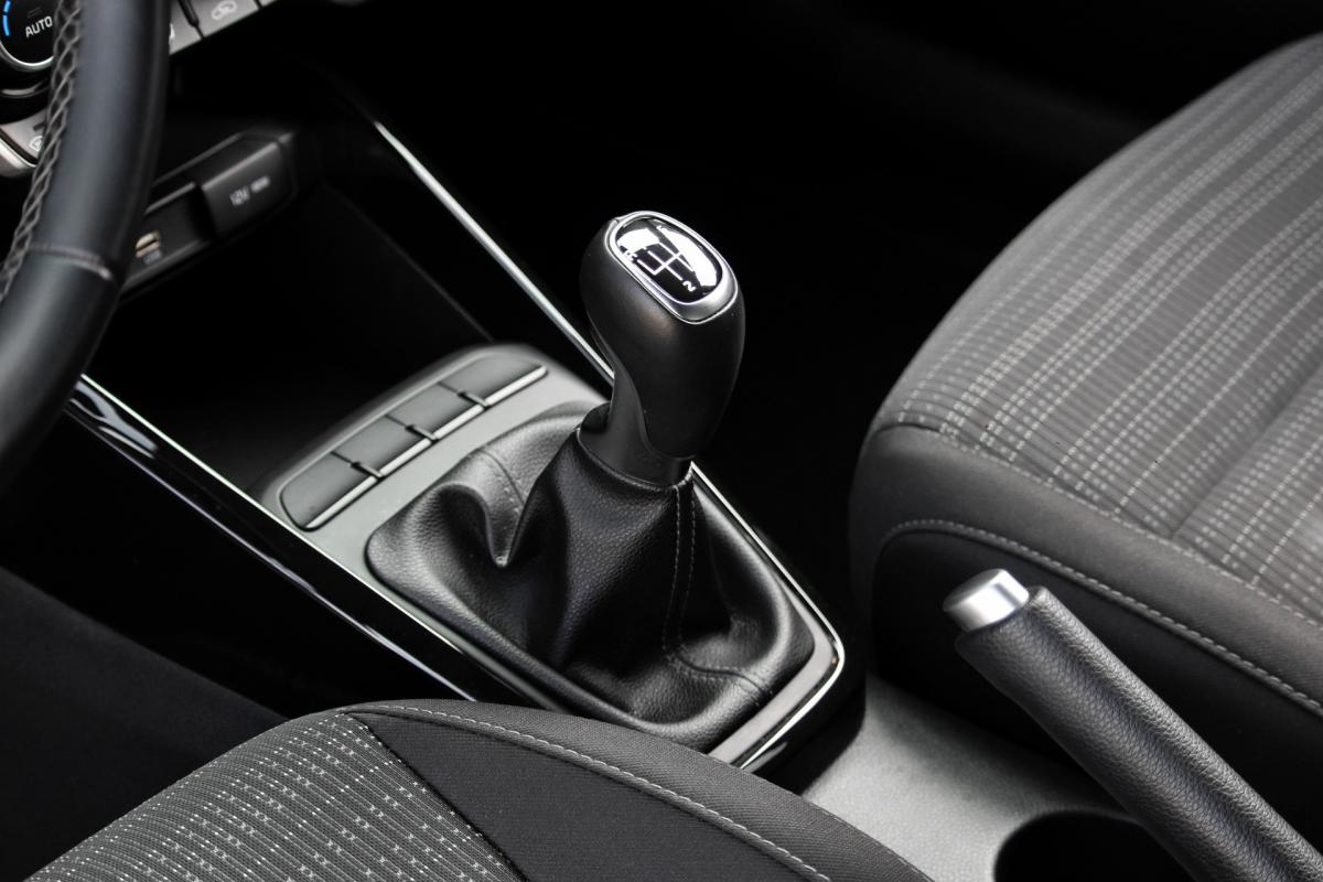 kia-stonic-2025-gasolina-998cc