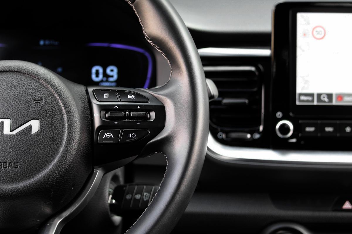 kia-stonic-2025-gasolina-998cc