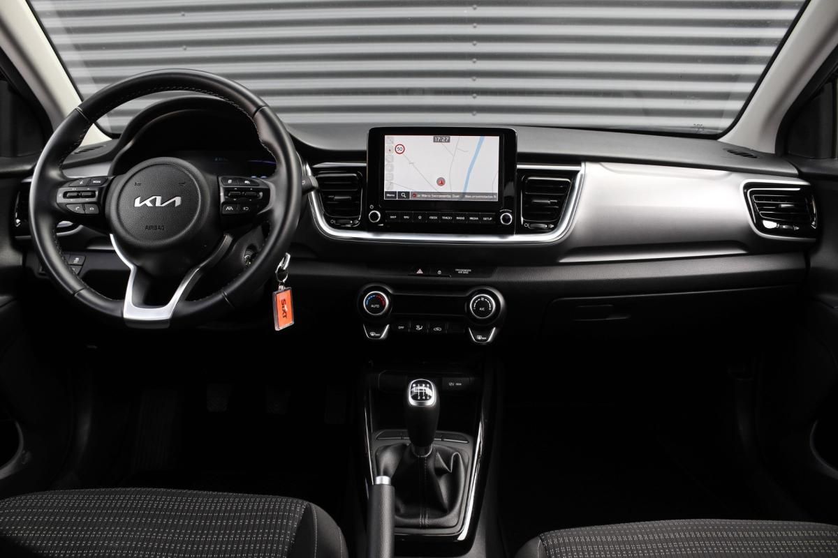kia-stonic-2025-gasolina-998cc