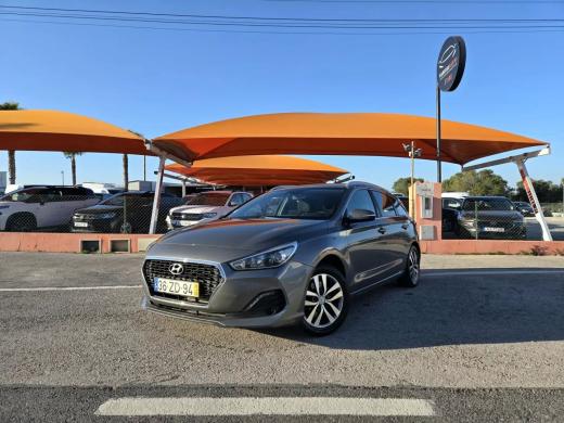 hyundai-i30-sw-2019-diesel-1598cc