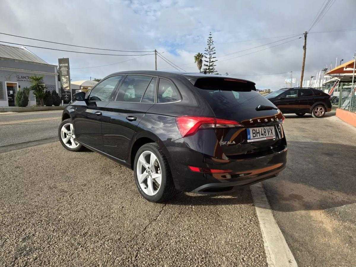 skoda-scala-2024-gasolina-999cc
