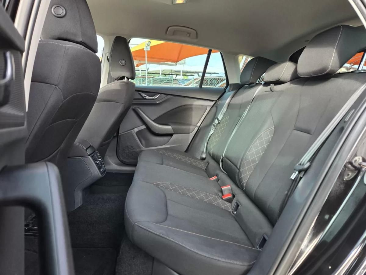 skoda-scala-2024-gasolina-999cc