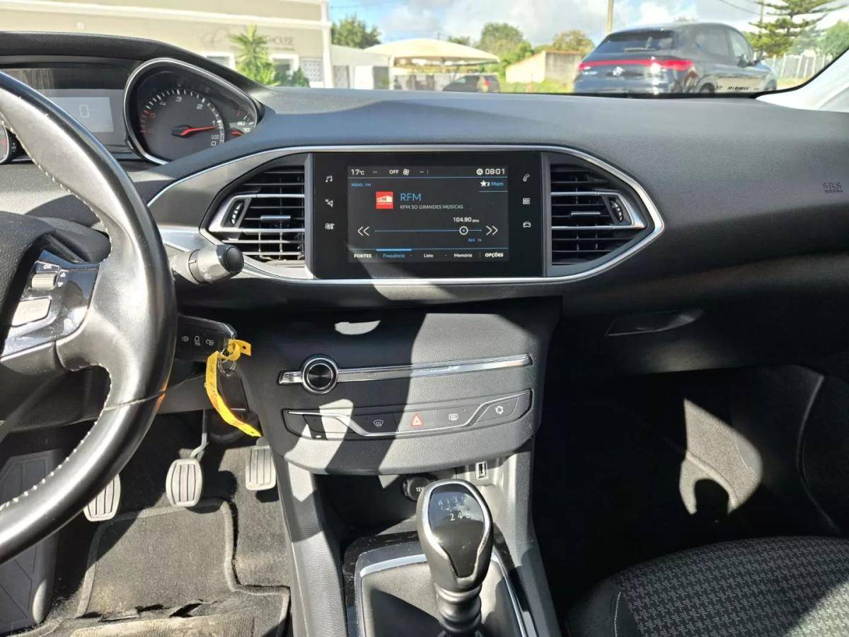 peugeot-308-2019-diesel-1499cc