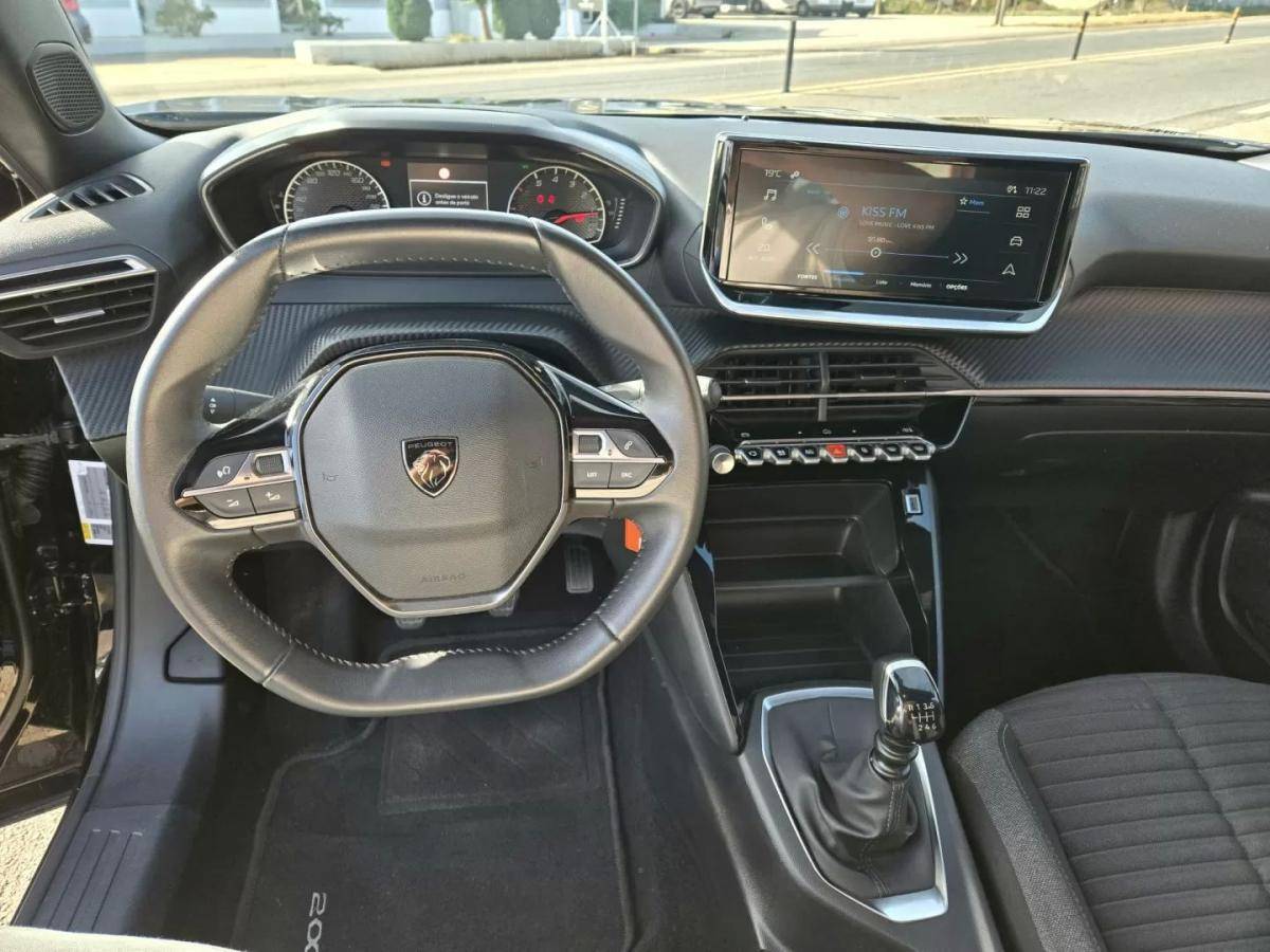 peugeot-2008-2023-gasolina-1199cc
