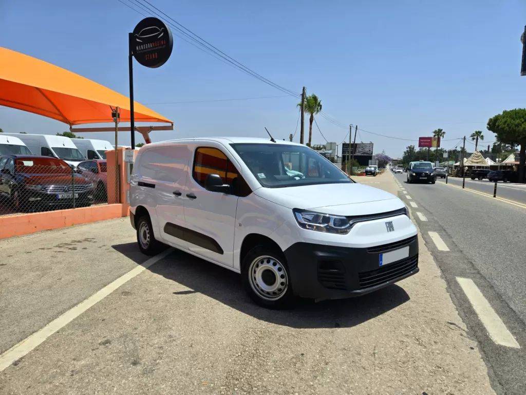 fiat-doblo-2023-diesel-1499cc