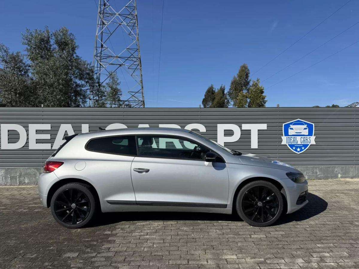 volkswagen-scirocco-2010-diesel-1968cc