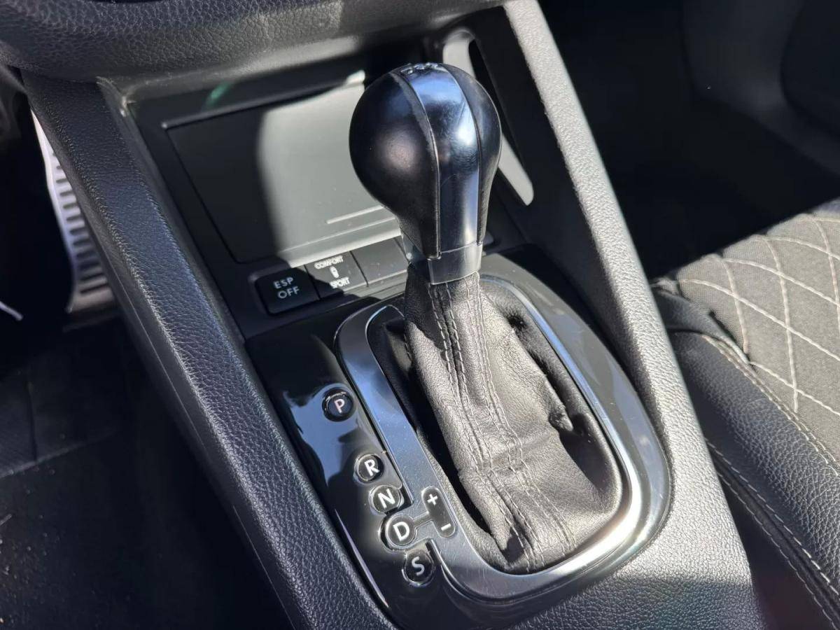 volkswagen-scirocco-2010-diesel-1968cc