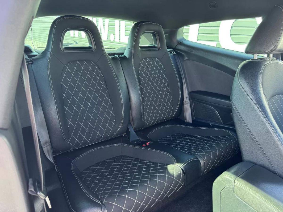 volkswagen-scirocco-2010-diesel-1968cc
