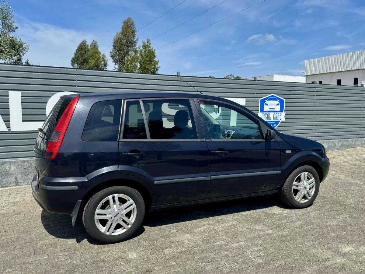ford-fusion-2004-gasolina-1242cc