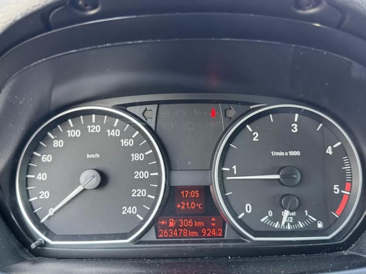 bmw-serie-1-2009-diesel-1995cc