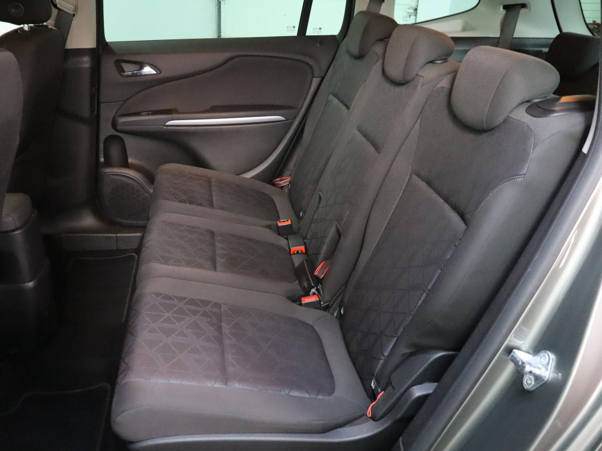 opel-zafira-2019-diesel-1598cc