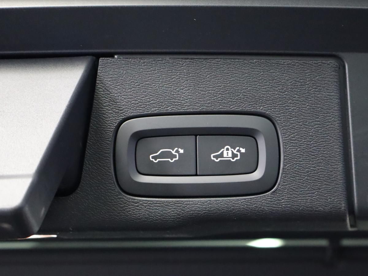 volvo-xc60-2023-hibrido-a-gasolina-1969cc