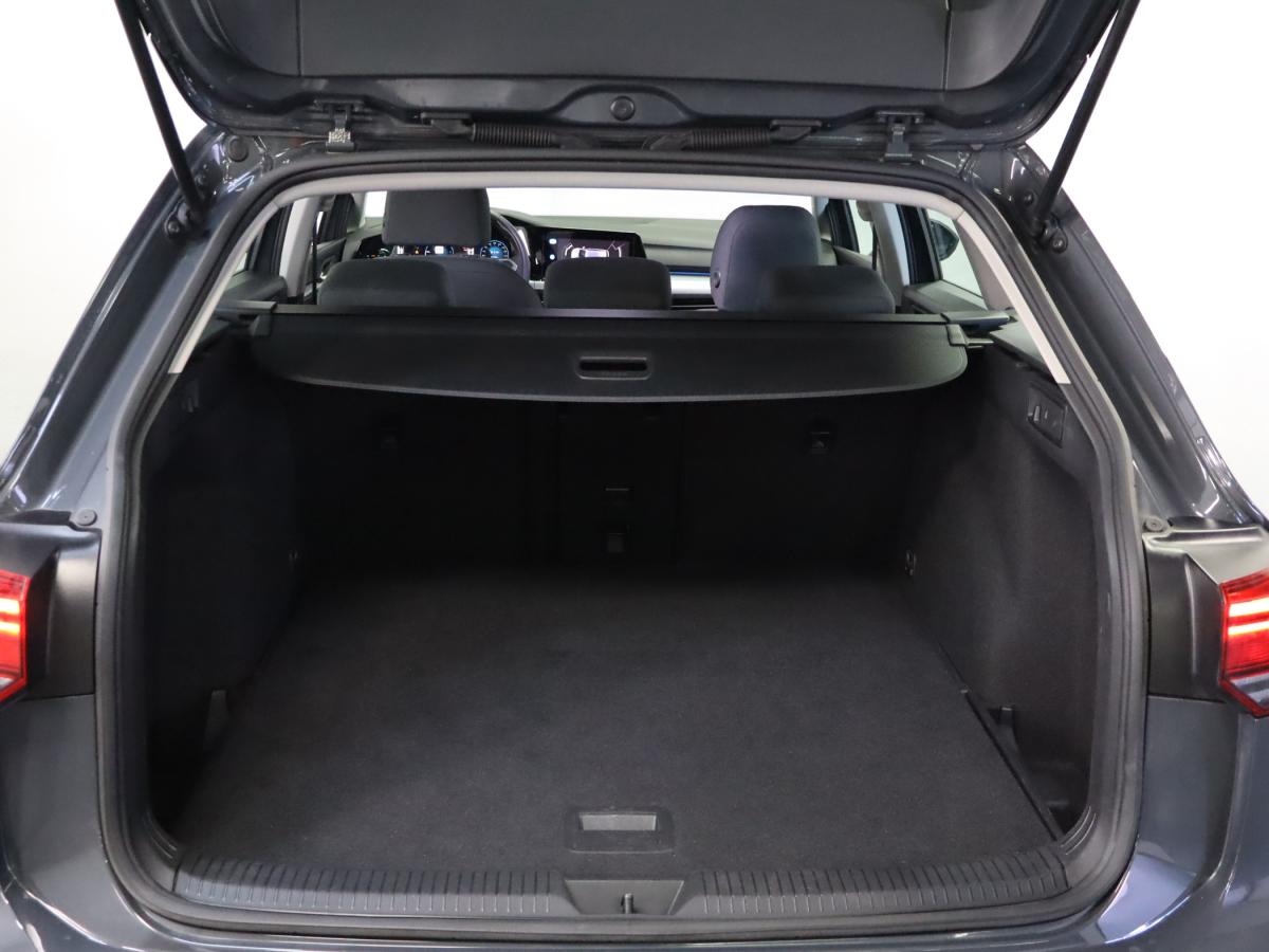 volkswagen-golf-variant-2021-diesel-1968cc