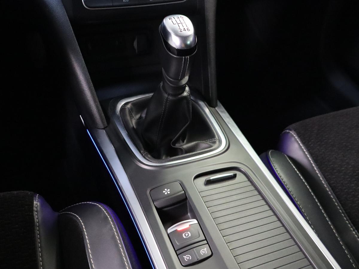 renault-megane-sport-tourer-2018-gasolina-1197cc