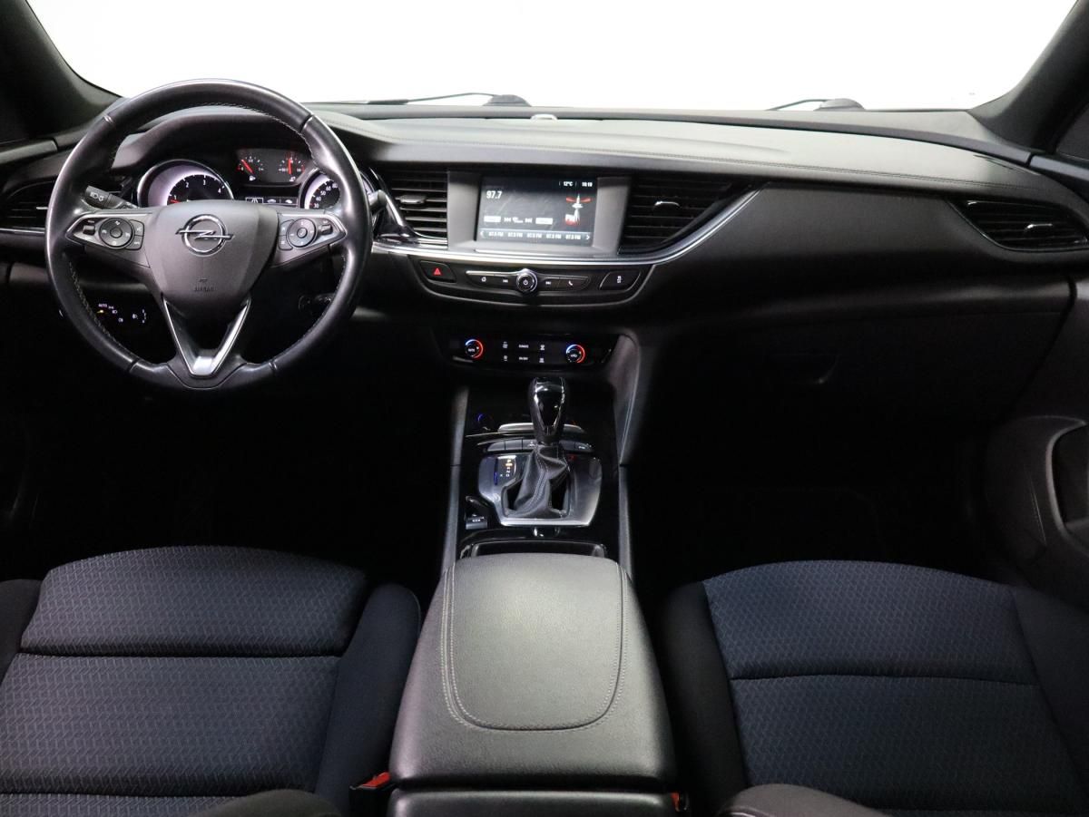 opel-insignia-sports-tourer-2022-diesel-1496cc