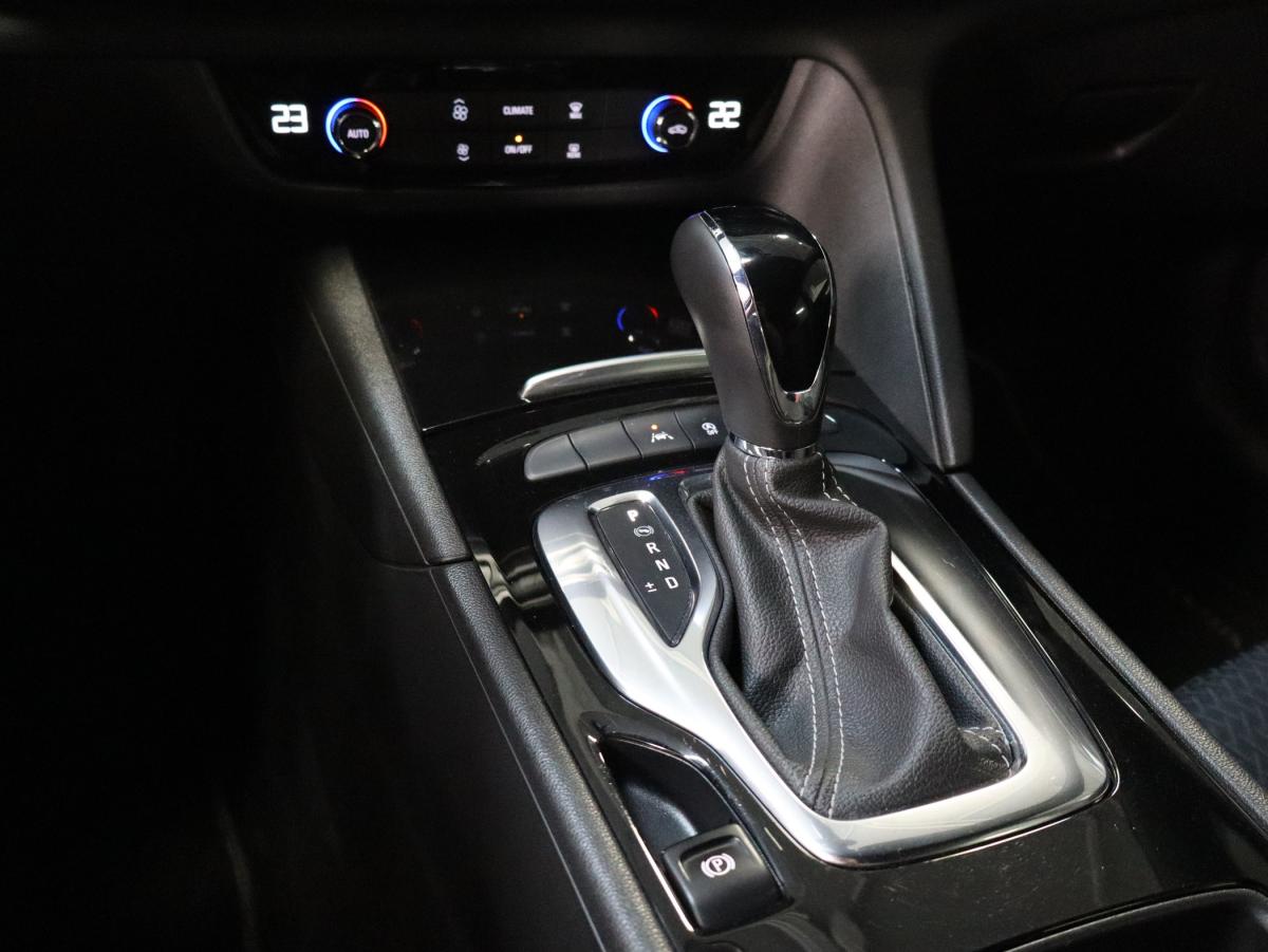 opel-insignia-sports-tourer-2022-diesel-1496cc