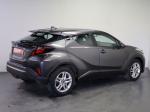 toyota-c-hr-2023-hibrido-a-gasolina-1798cc
