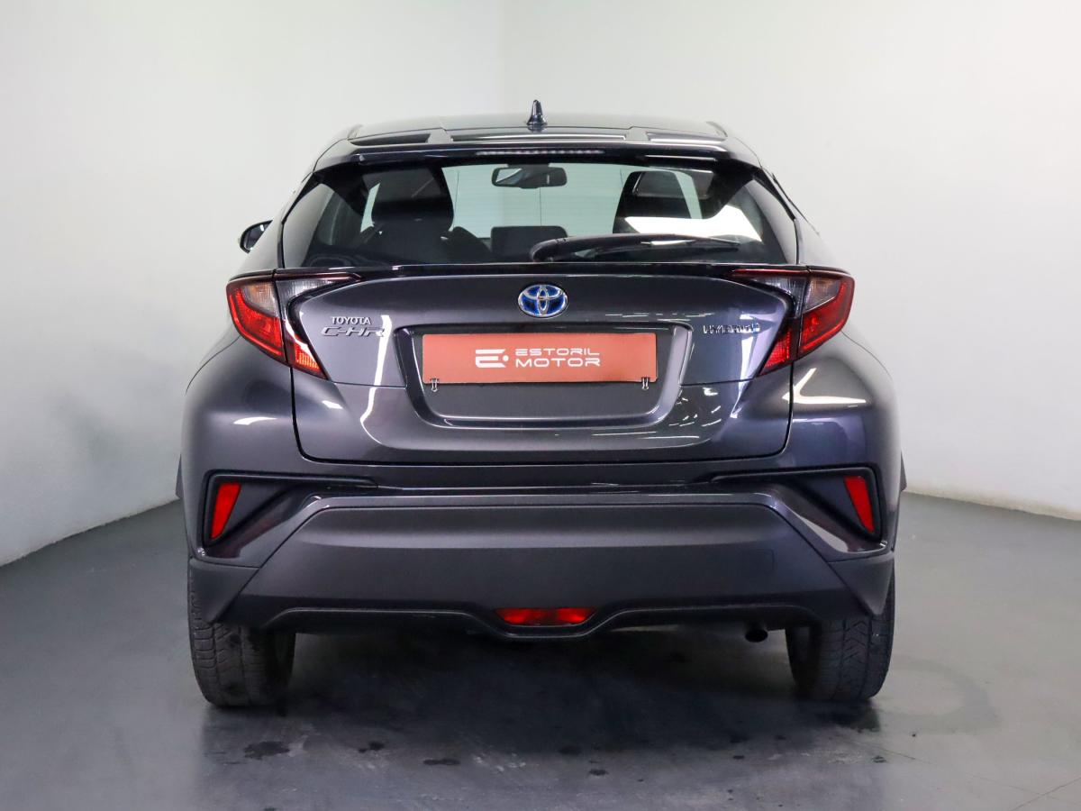 toyota-c-hr-2023-hibrido-a-gasolina-1798cc