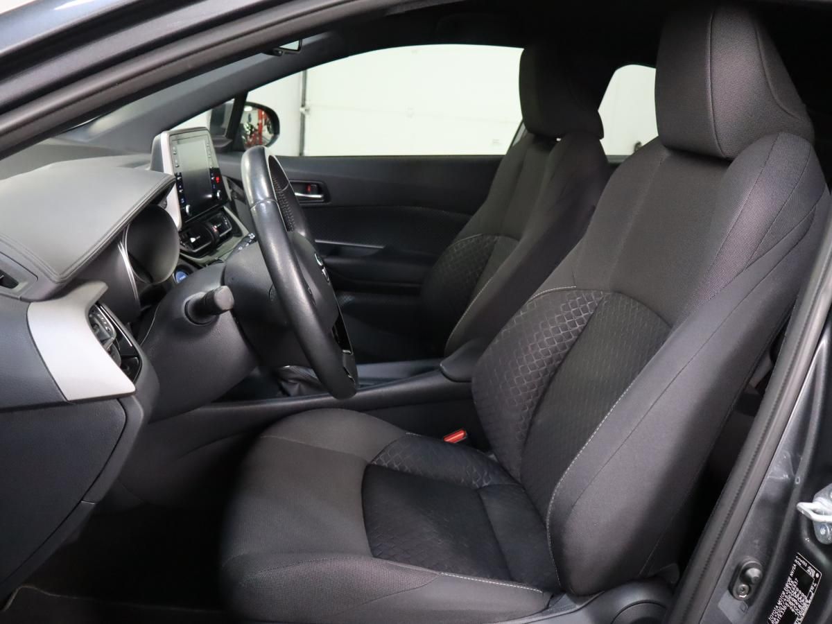 toyota-c-hr-2023-hibrido-a-gasolina-1798cc