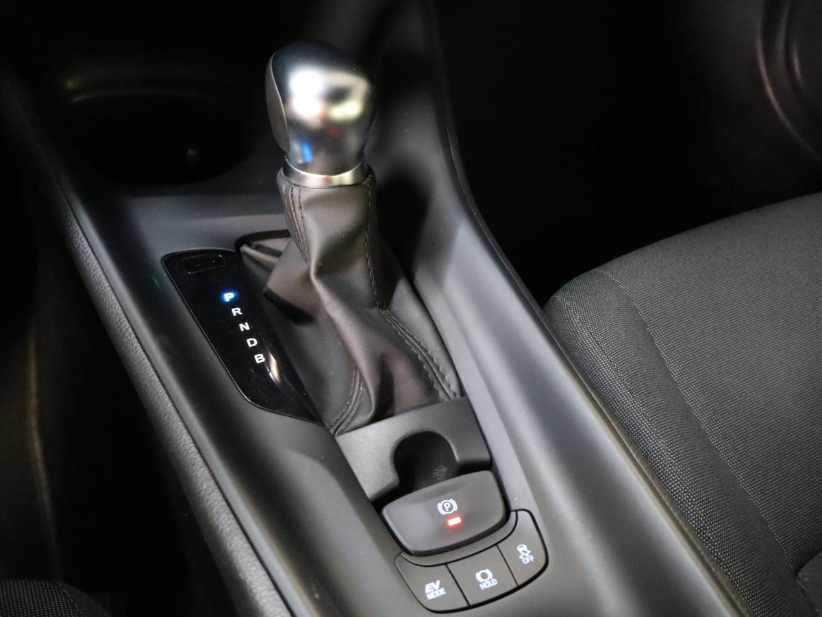 toyota-c-hr-2023-hibrido-a-gasolina-1798cc