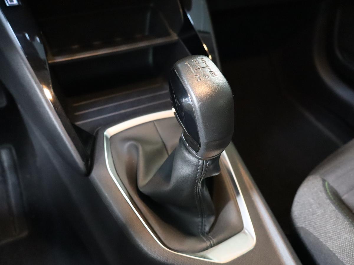 peugeot-208-2024-gasolina-1199cc
