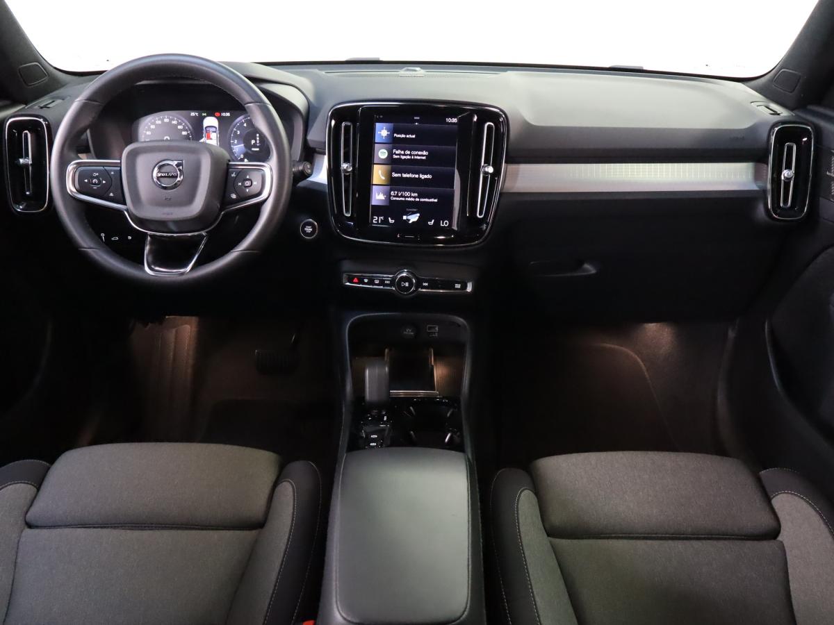 volvo-xc40-2023-hibrido-a-gasolina-1477cc