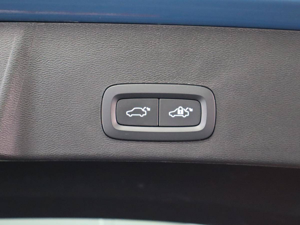 volvo-xc40-2023-hibrido-a-gasolina-1477cc