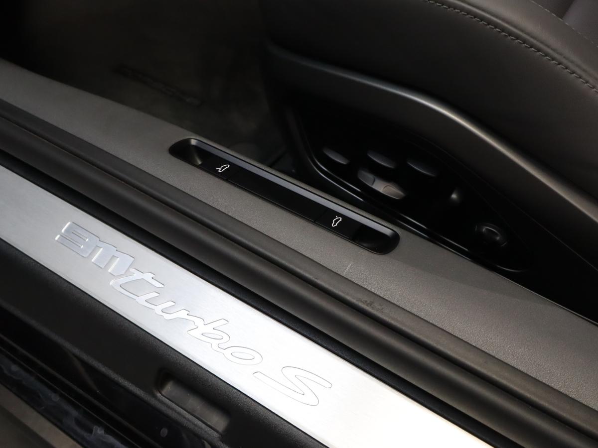 porsche-992-2020-gasolina-3745cc